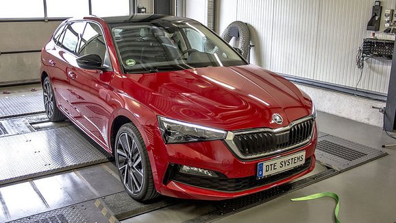 První úpravci již nabízejí tuning Škody Scala, malá krabička přidá až 29 koní