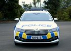 Policie na Novém Zélandu přesedlá na Škodovky. Čtyřválcové Superby místo osmiválcových Holdenů