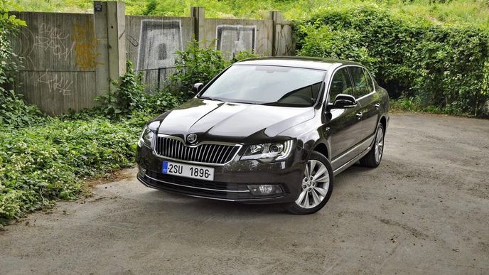 Škoda Superb se svého nástupce dočká v březnu