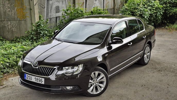 Škoda Superb 1.8 TSI Laurin & Klement