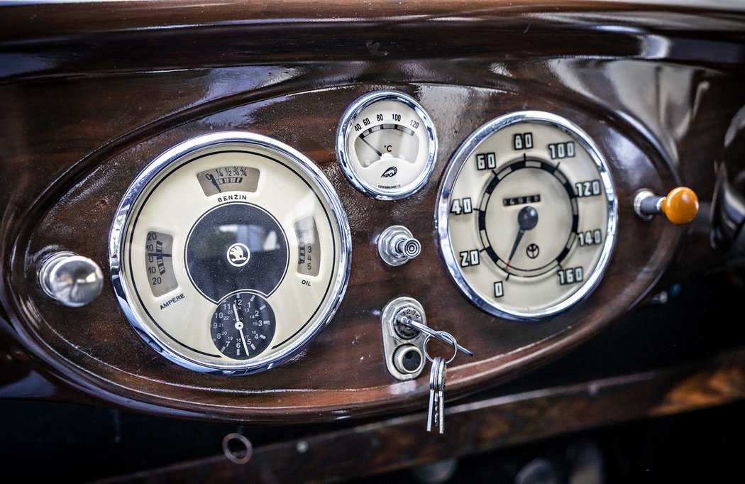 Škoda Superb 3000 OHV (1939)