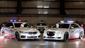 Současné vozy australské policie BMW 530d  B a Chrysler 300 SRT