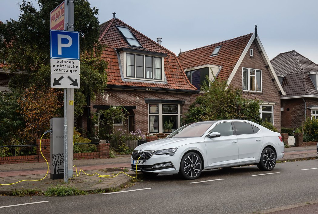 Škoda Superb iV