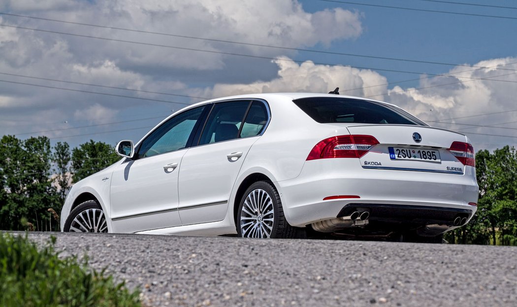 Škoda Superb