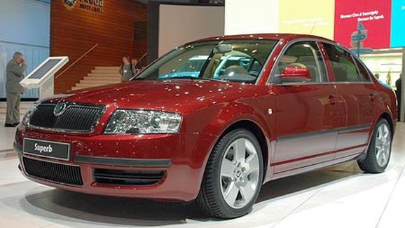 Ženeva živě: Škoda Superb 2006