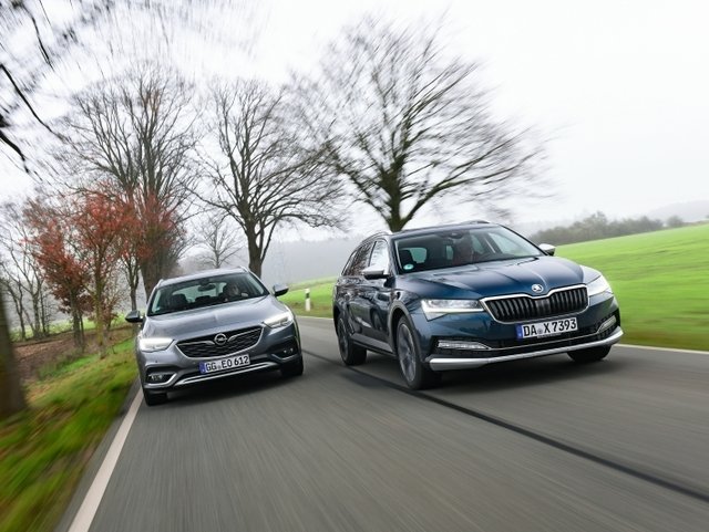 Škoda Superb Scout vs. Opel Insignia Country Tourer