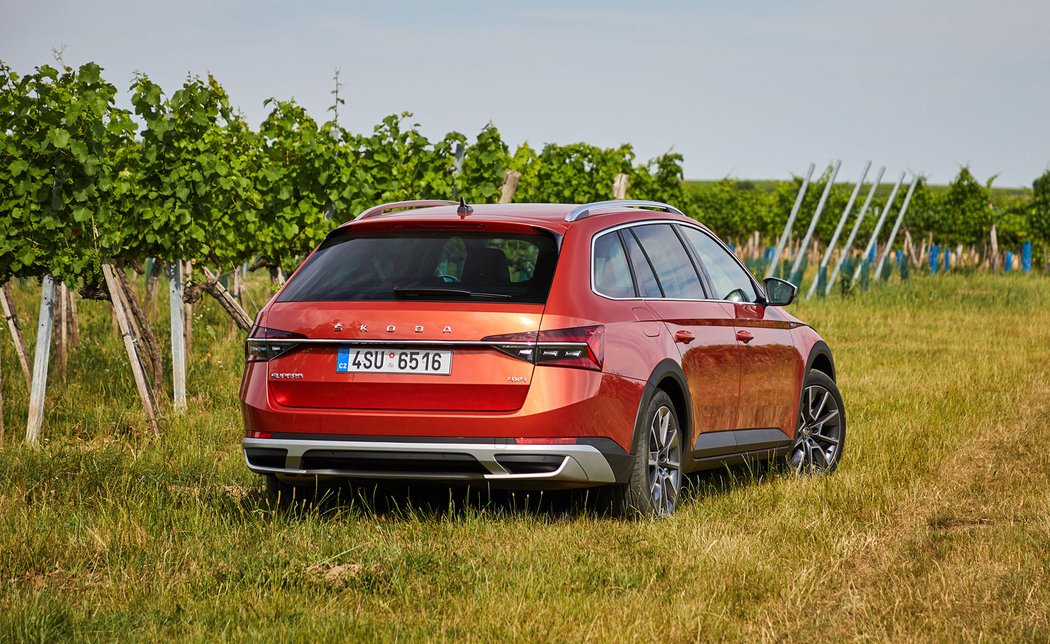 Škoda Superb Combi Scout