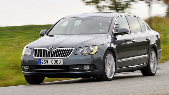 TEST Škoda Superb 2.0 TDI (103 kW) – Stále má čím zaujmout