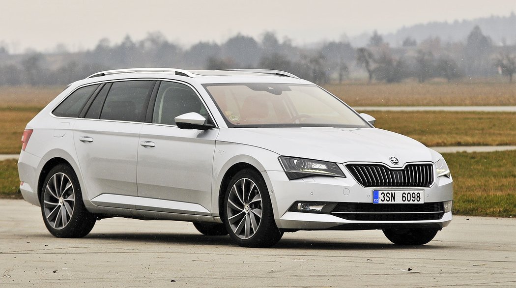 Škoda Superb Combi