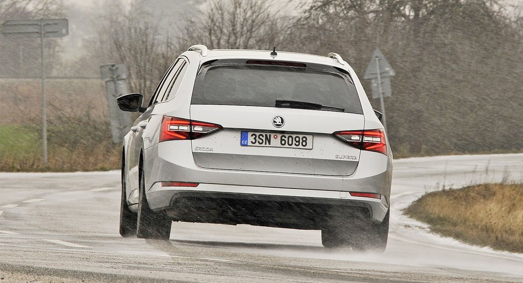 Škoda Superb Combi