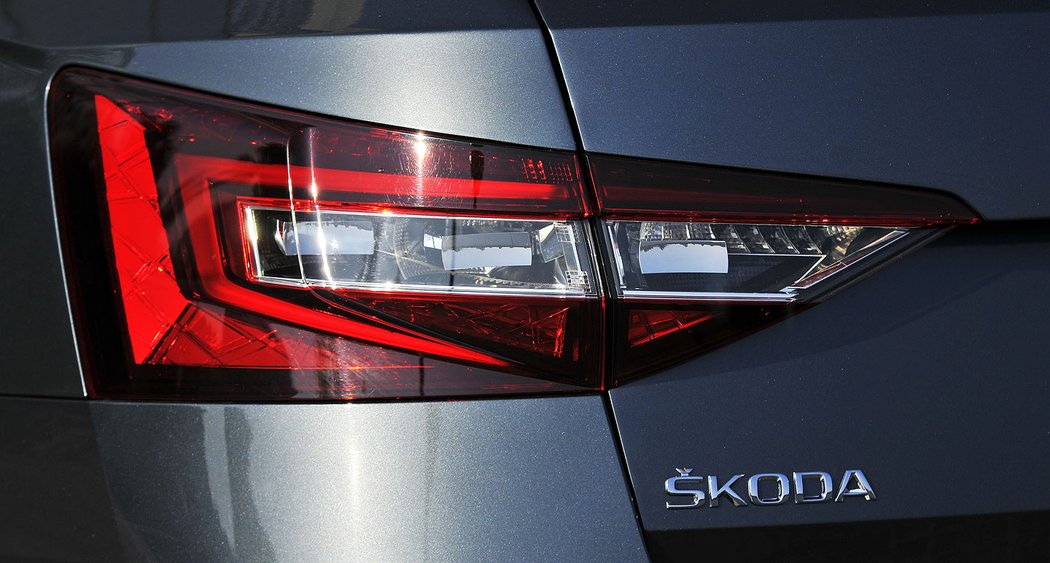 Škoda Superb