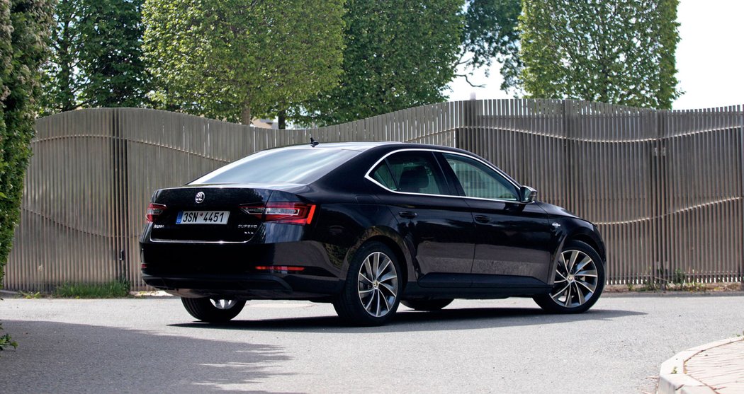 Škoda Superb