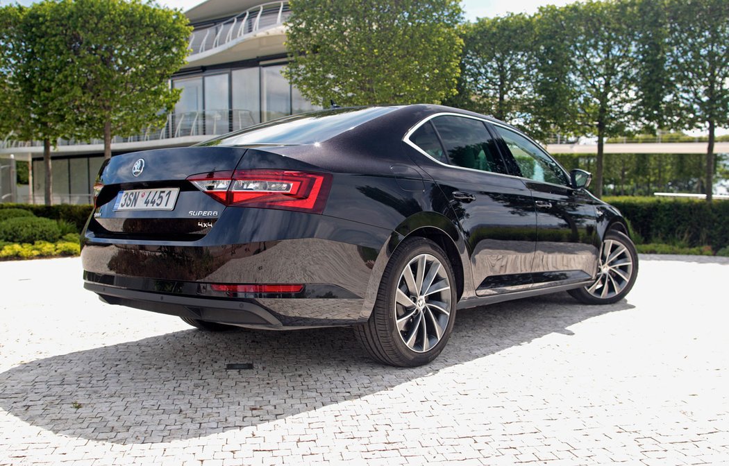 Škoda Superb