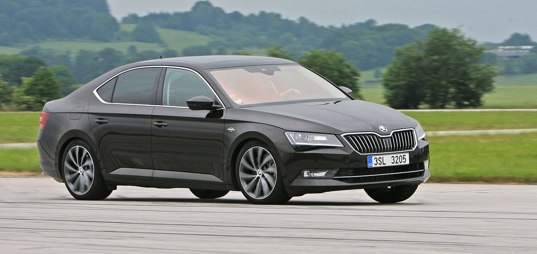 Škoda Superb