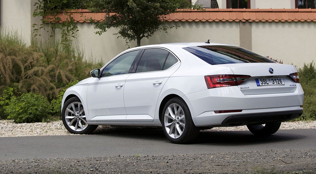 Škoda Superb