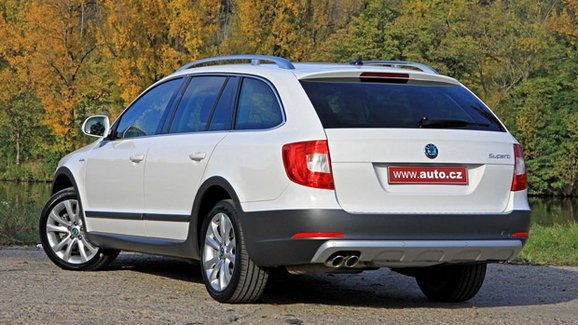 TEST Škoda Superb Outdoor – Ve skautském dresu