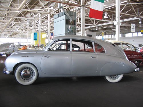 Tatra T-600 Tatraplan (1950)