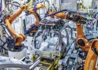 Škoda má nové roboty, které budou vyrábět elektromobily