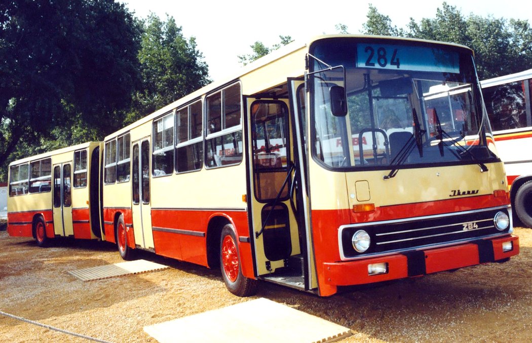 Ikarus 280