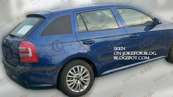 Přistižen v Číně: Škoda Rapid Sportback, nebo levný Volkswagen?