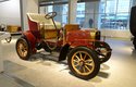 První automobil ještě z doby, kdy se ještě mladoboleslavská továrna jmenovala Laurin a Klement. LaK Voiturette typ A byla vyrobená v roce 1906