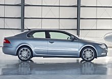 Škoda chystá Superb kupé; bude i verze RS s pětiválcem od Audi