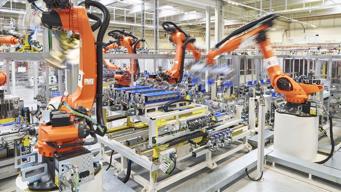 Škoda Auto spustila novou výrobní linku na montáž baterií do elektromobilů koncernu. Škoda Auto spustila novou výrobní linku na montáž baterií do elektromobilů koncernu.