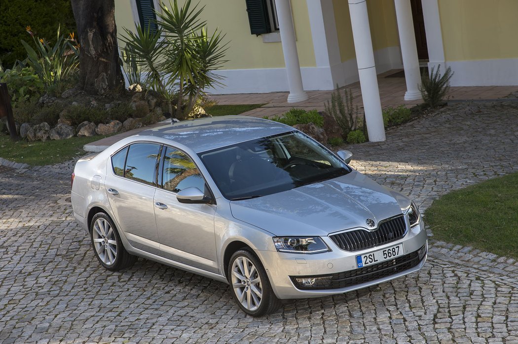 Škoda Octavia na 129 fotografiích