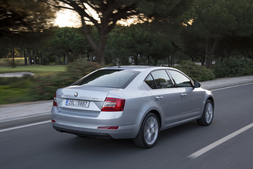 Škoda Octavia na 129 fotografiích