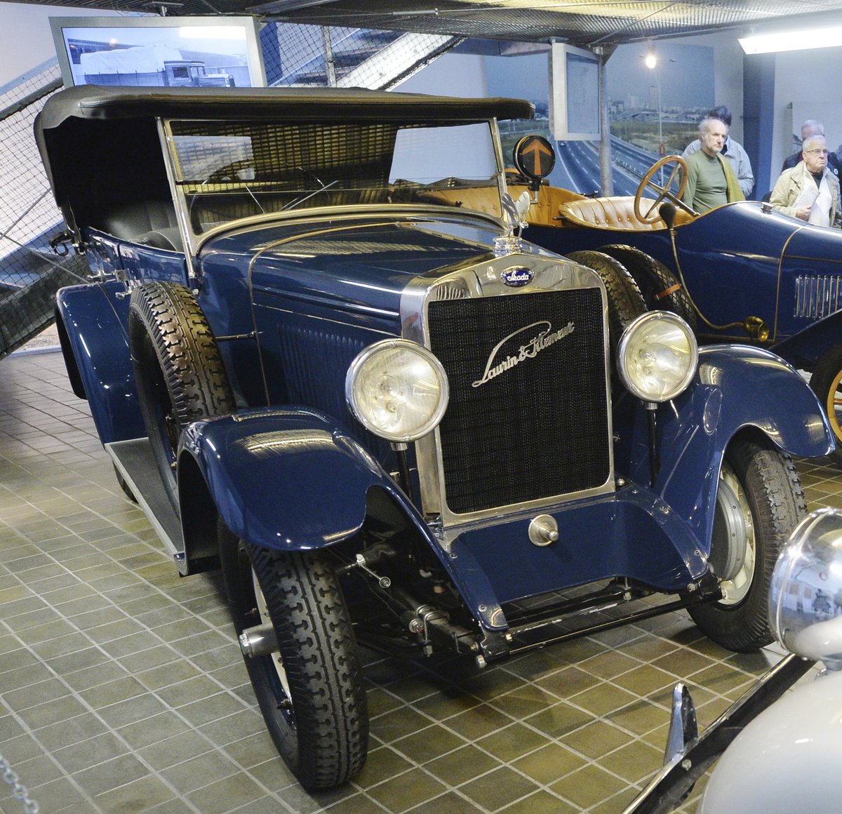 Laurin & Klement – Škoda 7/25 HP, typ 110 (1928): Ve své době byl nejrozšířenějším mladoboleslavským osobním vozem. Maximální rychlost 85 km/h.