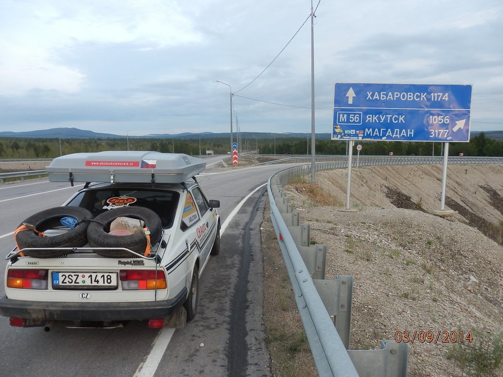 Kde jinde uvidíte ukazatele tak dlouhých vzdáleností než v Rusku?