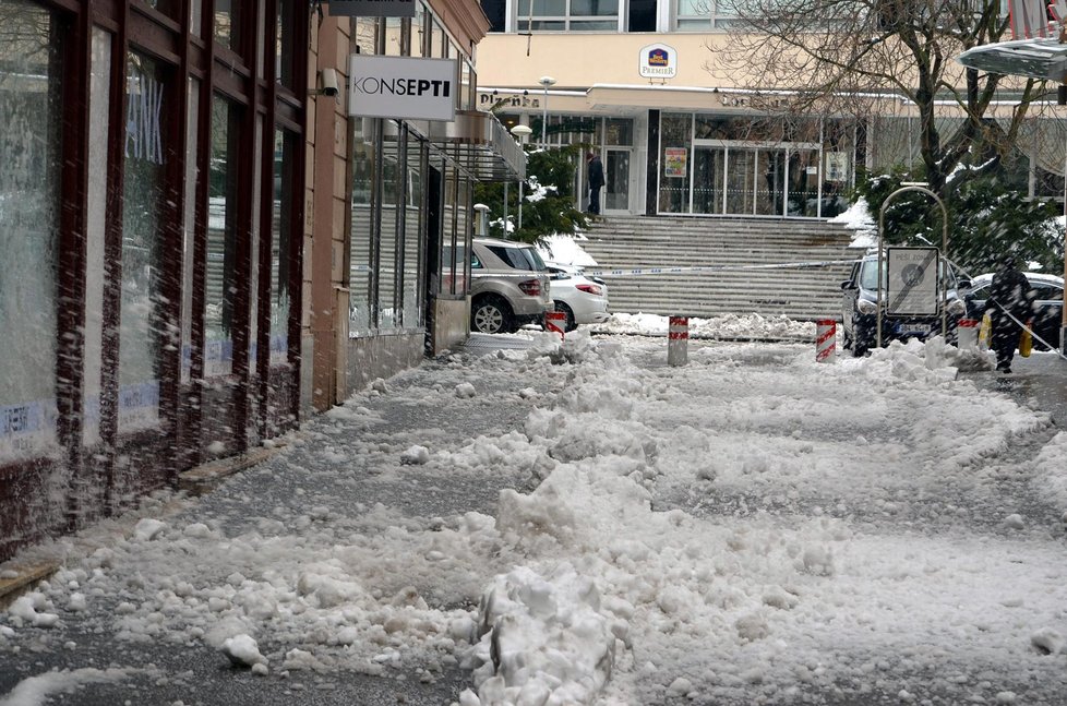 O víkendu bude v Česku mrznout. Už v minulých dnech teploty způsobily řadu dopravních komplikací.