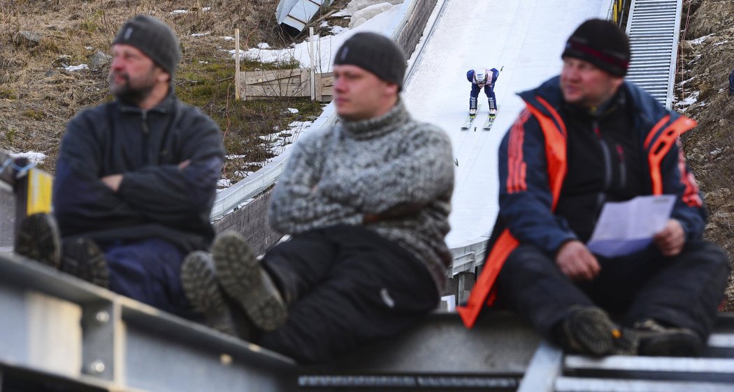 O skoky byl v Harrachově velký zájem