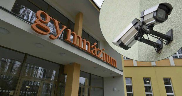 České školy změnil útok ve Žďáru: Hlídaný vchod, videotelefon, kamery