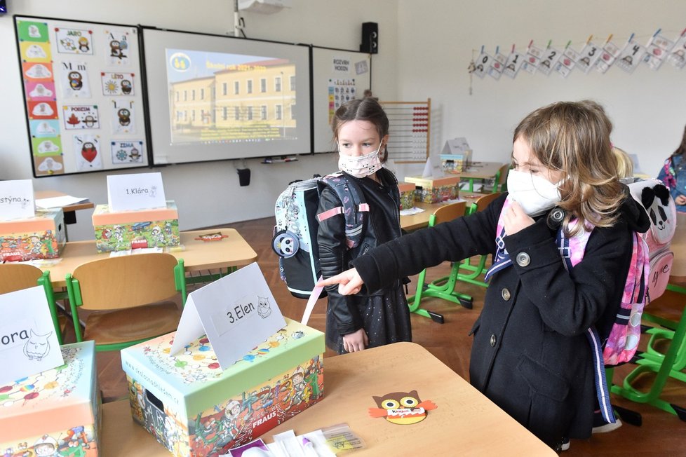 Jihočeské školy po letních prázdninách vítají své žáky (1. 9. 2021).