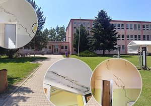 Základní škola v Prušánkách na Hodonínsku, kterou navštěvuje 250 dětí a je spádová i pro sousední Josefov, má ve zdech 34 trhlin, z nichž některé jsou už naprosto extrémní.