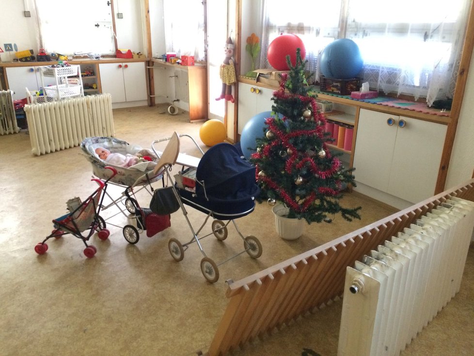 Už přes 10 let tu trvá vánoční besídka, kterou děti opustily roku 2006.