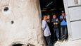 Škola z pneumatik je chloubou vesnice. Izraelské úřady ji chtěly zbourat, protože neměla povolení.