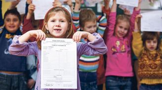 Škola od devíti a zrušení známek pro první stupeň, navrhuje ČSSD