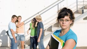Přestup na jinou školu může být pro dítě stres