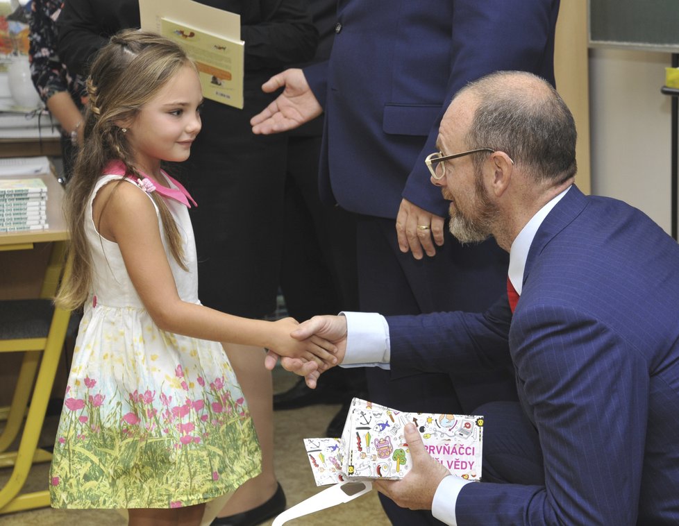 Ministr školství Robert Plaga (ANO) zahájil školní rok s prvňáčky v Brně-Medlánkách