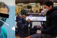 „Buď jsou děti neuvěřitelně zdravé, nebo jsou testy na nic.“ Takhle proběhl návrat školáků v Praze. A nová metoda?