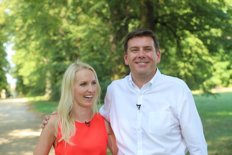 Poslanec a ekonomický expert ODS Jan Skopeček s manželkou Lucií
