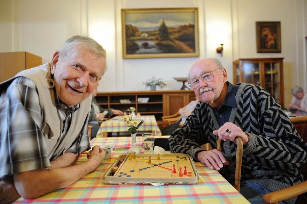 ¨Zažil hrůzu 2. světové války. Dokáže ale rozdávat smích, což předvedl s Lubomírem Lipským v Kameňáku 4.