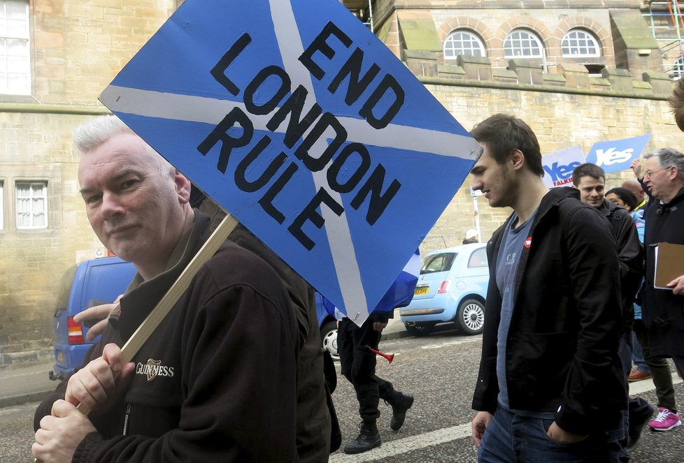 Bude Skotsko samostatné? Skotové, ať už v kiltech nebo bez, se chystají na referendum