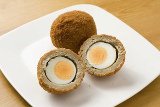 Skotská nebo ďábelská vejce: Osm receptů z natvrdo vařených vajec