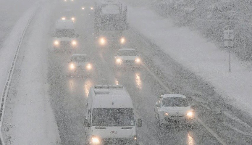 Na konci týdne se bude tvořit náledí, platí výstraha pro řidiče, sledujte radar Blesku