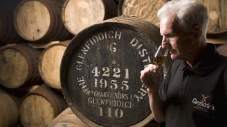 12 národních pokladů Skotska: Jaká je historie whisky, jak vznikl kilt a kde je první golfové hřiště na světě