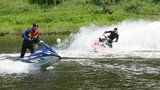 Brno: Na přehradě motorové čluny a skútry nechceme! Ministerstvo: O tom nerozhodujete!