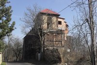 Mrtvola u zříceniny Škvárovník na Teplicku: Tělo bylo ve značném stadiu rozkladu!
